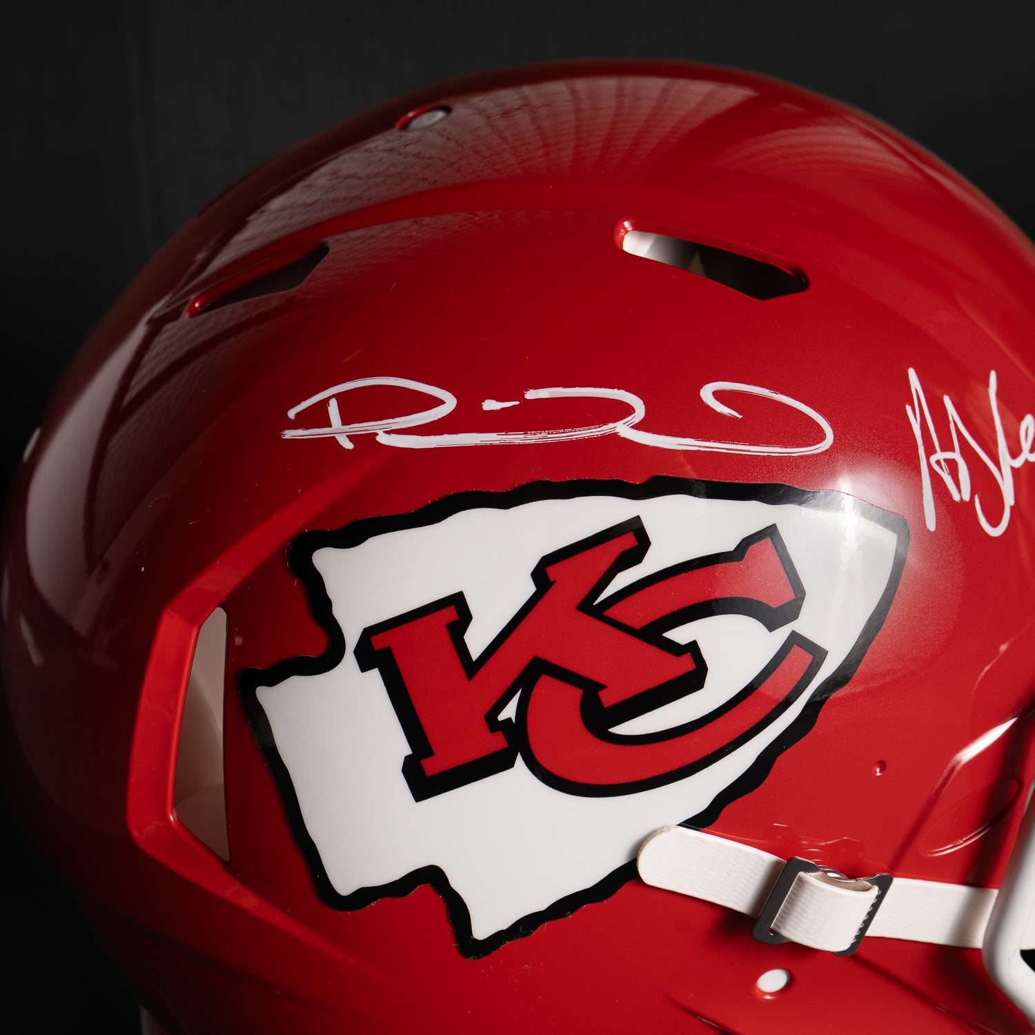 Casco Firmado Patrick Mahomes and Andy Reid - Kansas City Chiefs